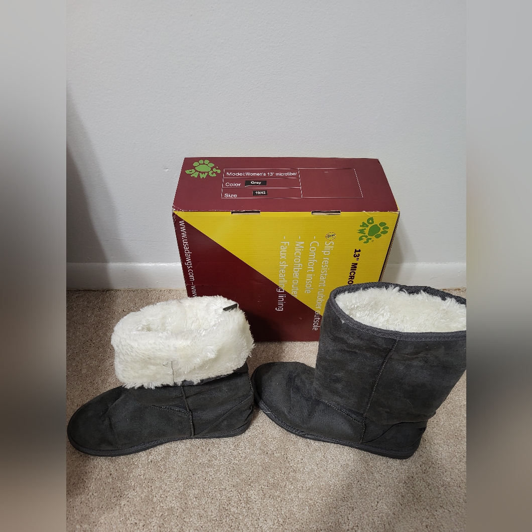 Sheepdawgs Women's Boots Size 10